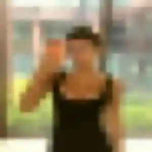 Mia, 20 ans, dispo pour rencontre sexy à Val-de-Reuil