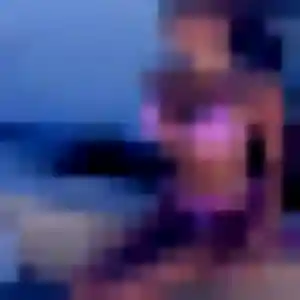 Charmante Alexandra, 28 ans à Valence-en-Poitou - la contacter