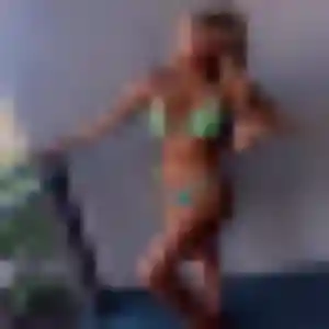 Rencontre Jade, 35 ans à Verneuil-l'Étang en privé