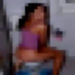Celia, 40 ans, connectée à Vitré pour une rencontre coquine